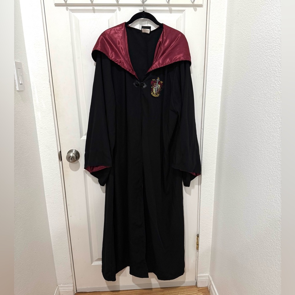 Deluxe Gryffindor robe size XL